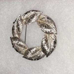 Vintage Allison Reed Laurel Leaf Wreath Brooch Silver Tone w/Rhinestones Signed